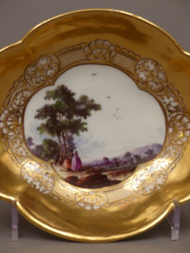 18th century - Pair of Meissen cups and saucers circa 1727 - 1728