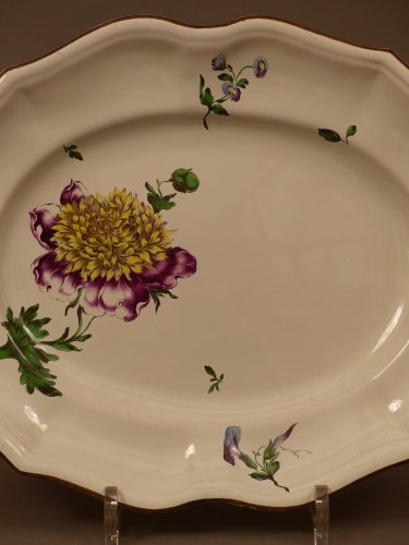 18th century - French faience of Strasbourg -  Platter by Paul Hannong, circa 1752 - 1760