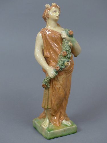 Statuette de Flore en faïence d'Apte, fin XVIIIe siècle