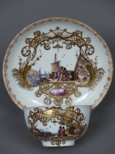 Tasse, sous tasse et cafetière de Meïssen, période J.G. Hörold 1730-1740 - Le Cabinet d'Amateur