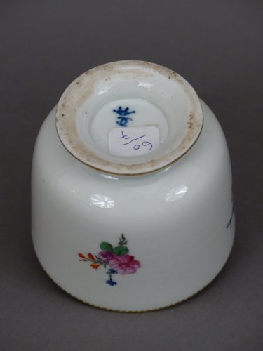 XVIIIe siècle - Pot à sucre en porcelaine de Niderviller, XVIIIe siècle