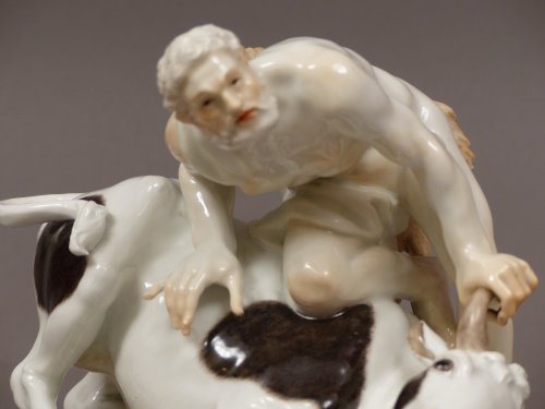 Héraclès combattant le taureau de Crête, Meissen 1740 - 1745 - Céramiques, Porcelaines Style 