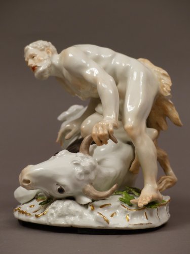 Céramiques, Porcelaines  - Héraclès combattant le taureau de Crête, Meissen 1740 - 1745