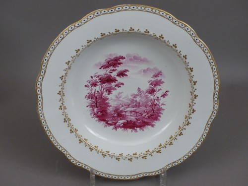 Paire d'assiettes en porcelaine de Doccia, XVIIIe siècle - Le Cabinet d'Amateur