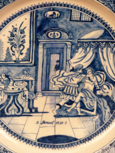 Grand plat en faïence de Delft, daté de 1716 - Louis XIV