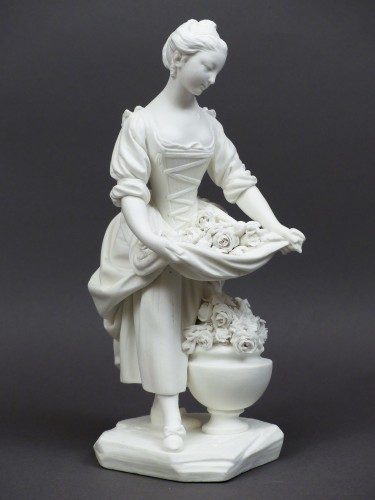 XVIIIe siècle - "La jardinière au vase" biscuit de porcelaine tendre, Sèvres 18e siècle