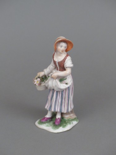 Figure of a flower seller, Niderviller 18th century  - Porcelain & Faience Style Louis XV