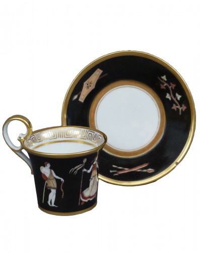 Manufacture Dagoty une tasse et sa sous tasse