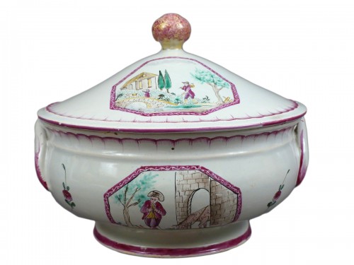 Pot à oille en faïence de Moustiers, fabrique Ferrat XVIIIe siècle