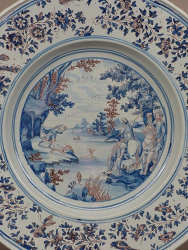 Porcelain & Faience  - Large Nevers earthenware dish from the 17th century