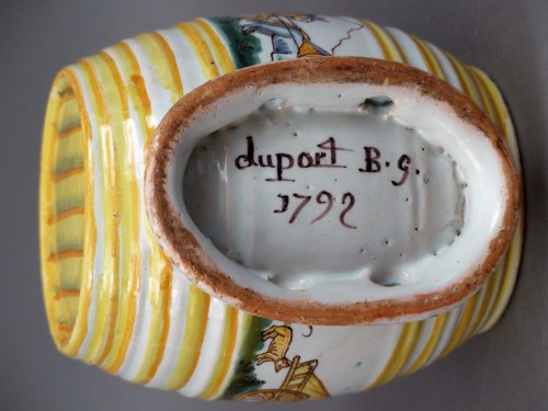 Fuite de la famille royale, Nevers révolutionnaire daté 1792 - Céramiques, Porcelaines Style Louis XVI