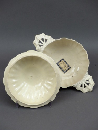 Porcelain & Faience  - 18th century fine faience pot from Pont aux Choux