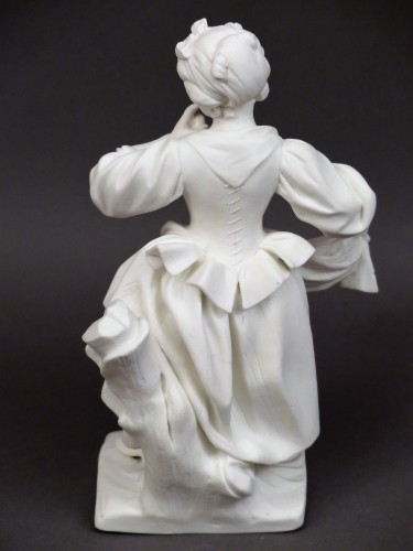 La petite fille au tablier, biscuit de Sèvres 18e siècle - Louis XV