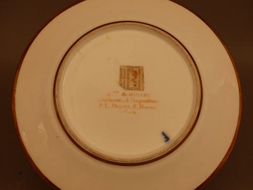 Paire d'assiettes en porcelaine, Manufacture de Dagoty - Le Cabinet d'Amateur