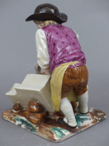 Statuette en porcelaine dure de Strasbourg, signée Joseph Hannong, 18e siècle - Le Cabinet d'Amateur