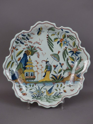 Grand compotier en faïence de Rouen 18e siècle - Céramiques, Porcelaines Style Louis XV