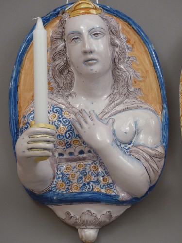 Rarissimes appliques en faïence Nevers de la 1ere moitié du 17e siècle - Céramiques, Porcelaines Style Louis XIII