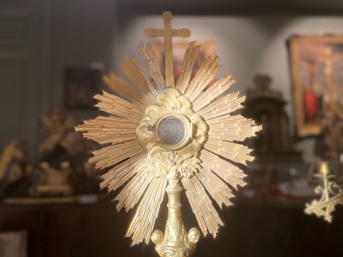 Art sacré, objets religieux  - Grand ostensoir du XIXe siècle en laiton doré
