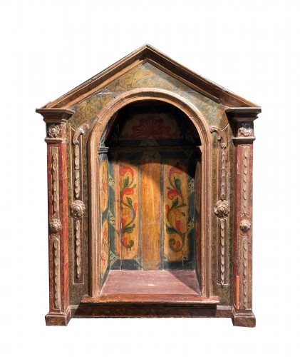 Important Wooden Niche - Carved And Polychromed - Early Nineteenth