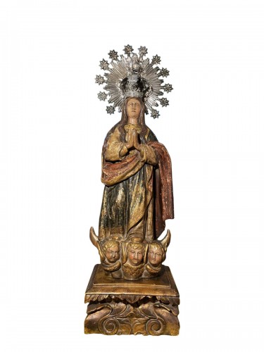 Vierge du XVIIIe siècle en oraison et sa couronne d'argent