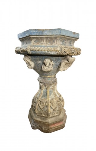 Fonts baptismaux en pierre calcaire à riches décors - Fin XVIe