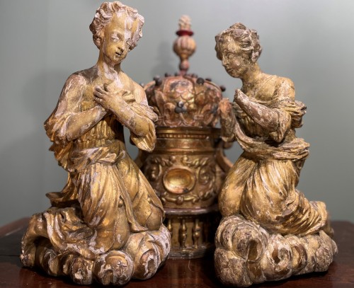 Paire d'anges et galerie d'autel - XVIIe - Art sacré, objets religieux Style Louis XIV
