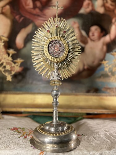 Art sacré, objets religieux  - Grand ostensoir avec reliques du XVIIIe siècle