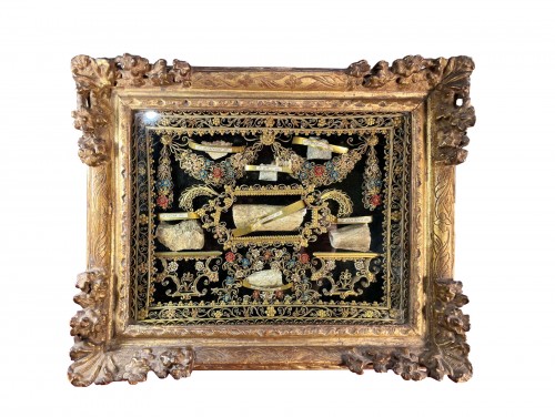 18th Century Paperolles Reliquary With Seven Martyrs 
