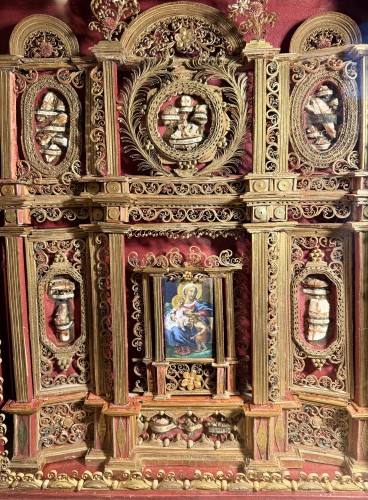 18th century - Remarkable Reliquary Altarpiece Style With 21 Relics - XVIII