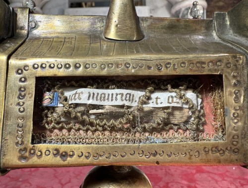 Châsse en cuivre et cristal de roche de saint maurice, France XVe siècle - Le jardin des Moines