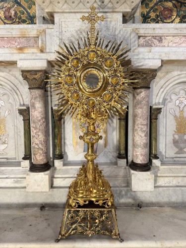 Religious Antiques  - 19th Century Monumental Monstrance - Jamain et Chevron Goldsmiths