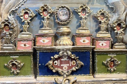 Baroque Reliquary Altarpiece With 27 Relics Circa 1740 - 