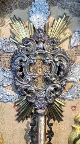 18th century - Baroque Reliquary Altarpiece With 27 Relics Circa 1740
