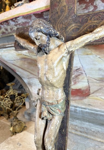 XVIIe siècle - Christ en bois sculpté  fin XVIIe