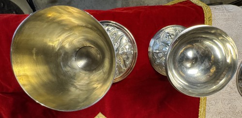 Antiquités - Chapelle comprenant calice et ciboire en vermeil, fin XIXe