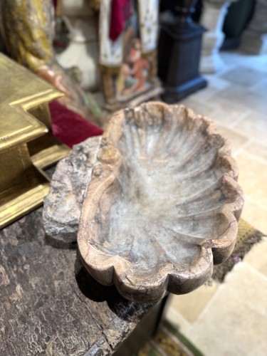 Pair Of Chapel Holy Water Fonts, 18th Century  - 