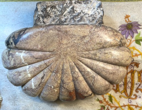 Antiquités - Pair Of Chapel Holy Water Fonts, 18th Century 