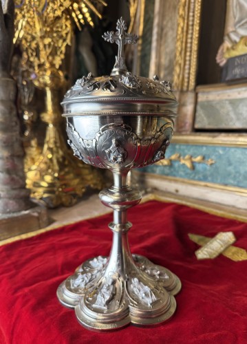 Silver Ciborium By The Favier Company - Pre-1850  - Religious Antiques Style 