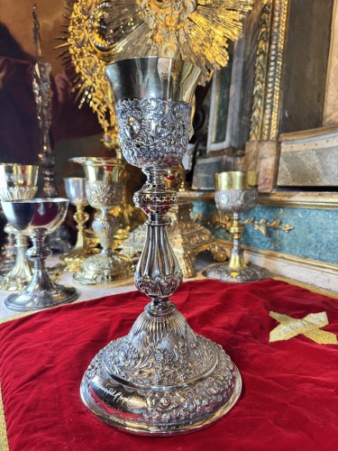 Religious Antiques  - Imposing Armenian Chalice In Silver And Vermeil - 19th Century