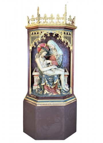 Imposing Wooden Pietà In An Altarpiece - Circa 1890