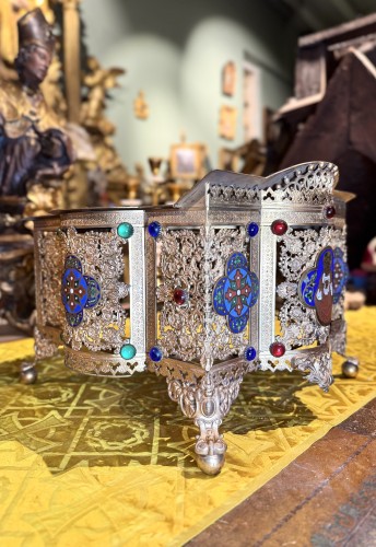 Antiquités - Neo-gothic Altar Lectern - 19th Century