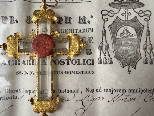 19th century - Relic Of The Holy Cross In A Gold Reliquary - 19th Century