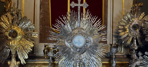 Art sacré, objets religieux  - Imposant ostensoir en vermeil