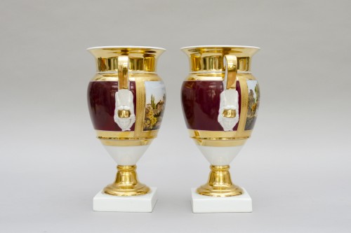 Antiquités - Pair of egg shaped vases, Mecury’s handles, Brussels 
