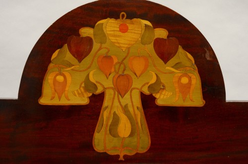 Vitrine « Arts and Crafts », Shapland and Petter en Angleterre Fin du 19e siècle - Art nouveau