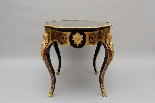 Table de milieu chantournée en marqueterie Boulle - Mobilier Style Napoléon III