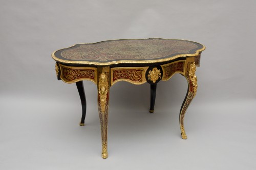 Table de milieu chantournée en marqueterie Boulle - L'Egide Antiques