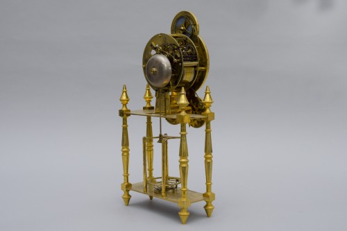 Rare pendule à complication portique, Pillard à Troyes Dernier quart du 18e siècle - Horlogerie Style Louis XVI
