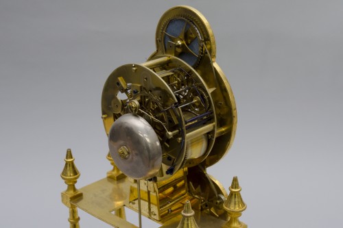 Rare pendule à complication portique, Pillard à Troyes Dernier quart du 18e siècle - Louis XVI