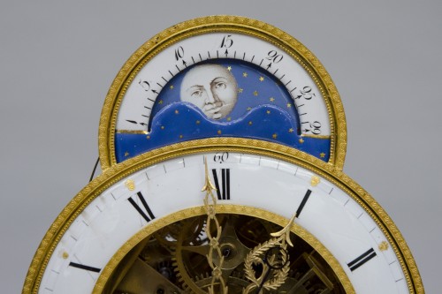Louis XVI - Rare pendule à complication portique, Pillard à Troyes Dernier quart du 18e siècle